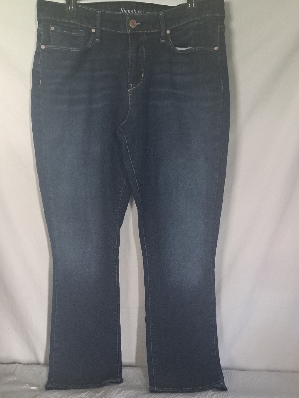 Signature Levi Strauss Dark Wash Stretch Jeans